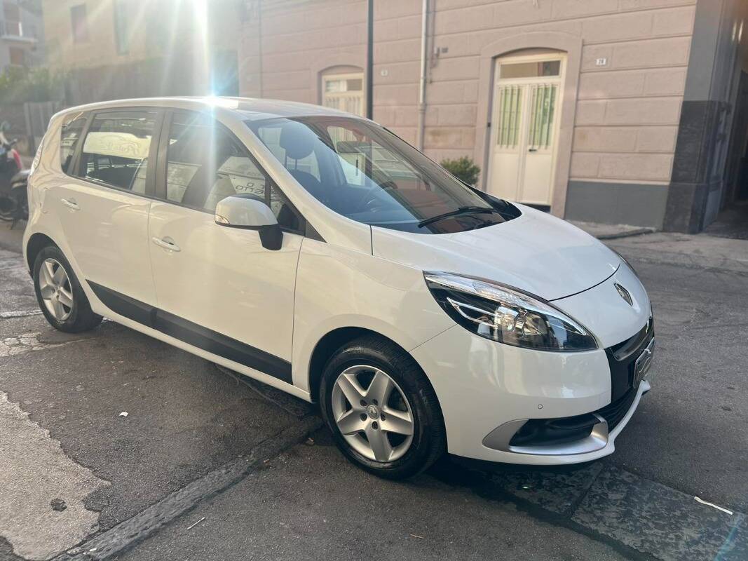 Renault, Scenic III 1.5 dci Wave 110cv my13 - Concessionaria auto nuove  usate noleggio