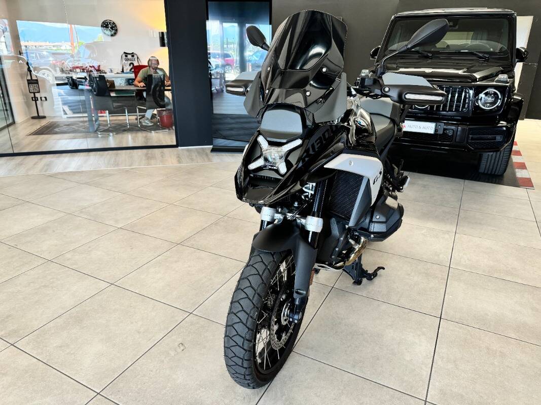 BMW GS R 1300 Triple Black Concessionaria auto Usato Aziendale e Km0 Tavagnacco Udine